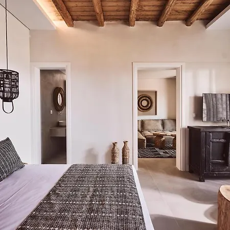 Serenity Milos * Mandrakia