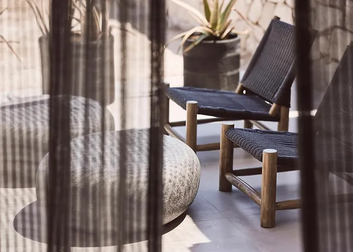 Serenity Milos * Mandrakia